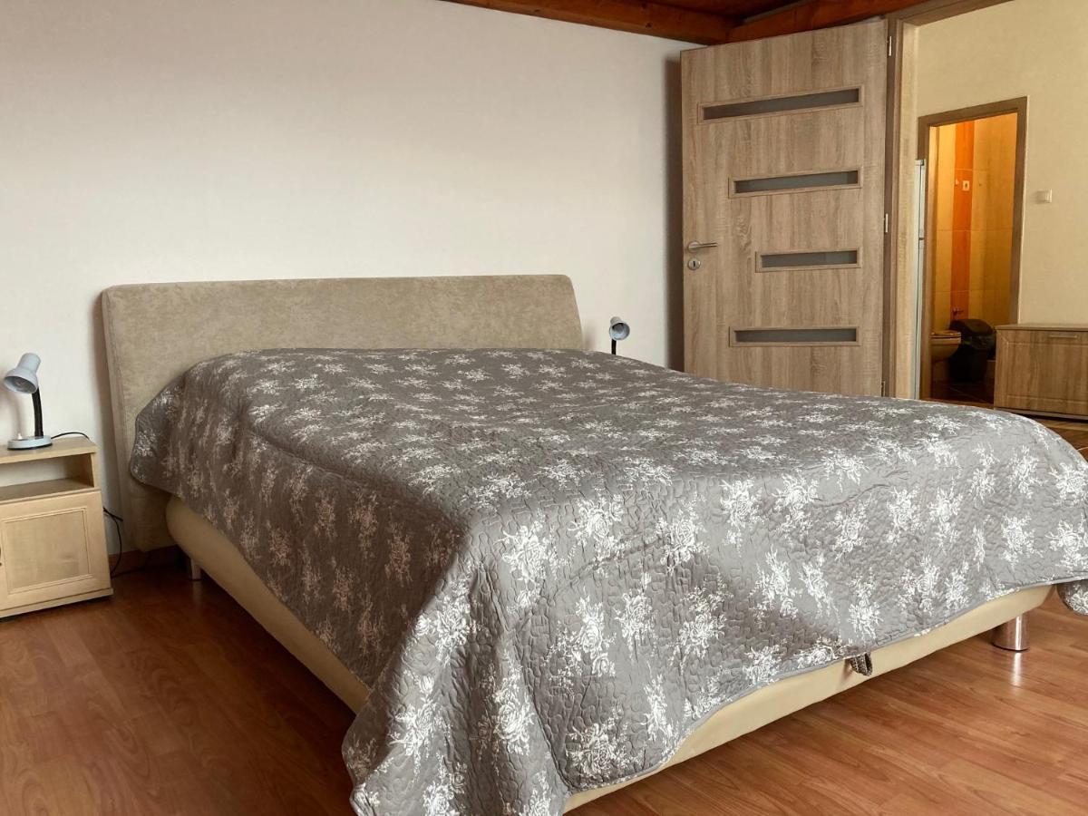 Szechenyi Apartman 埃格尔 外观 照片
